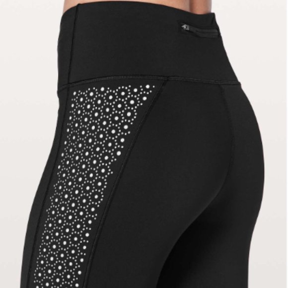Lululemon Black Colour Me Quick 7/8 Tight 25" - Picture 2 of 13